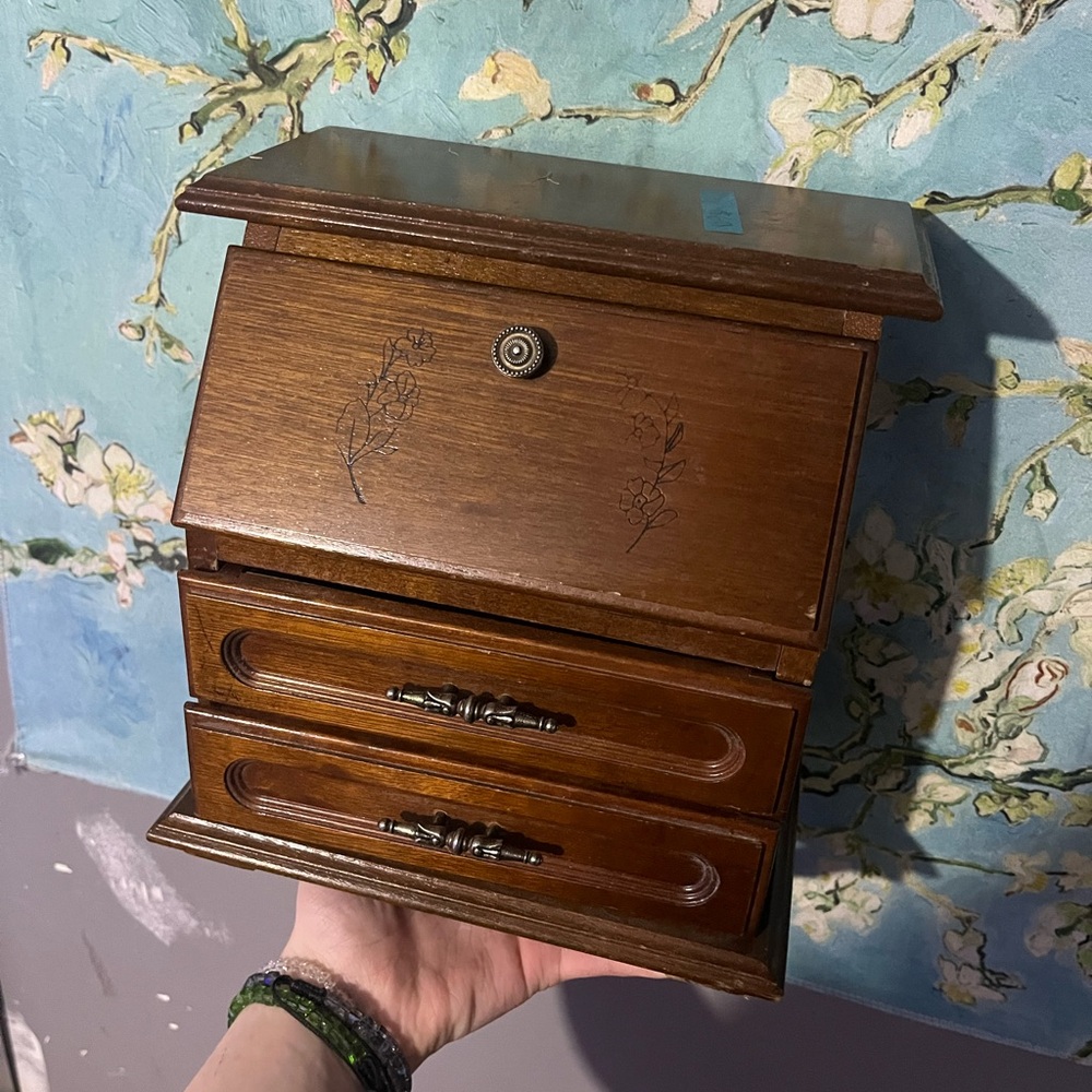 Vintage Wooden Jewelry Box with Floral Engraving